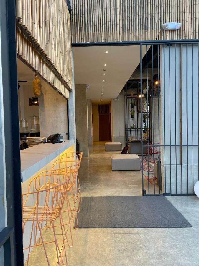Eolia Sustainable Design Hotel Манта Екстер'єр фото