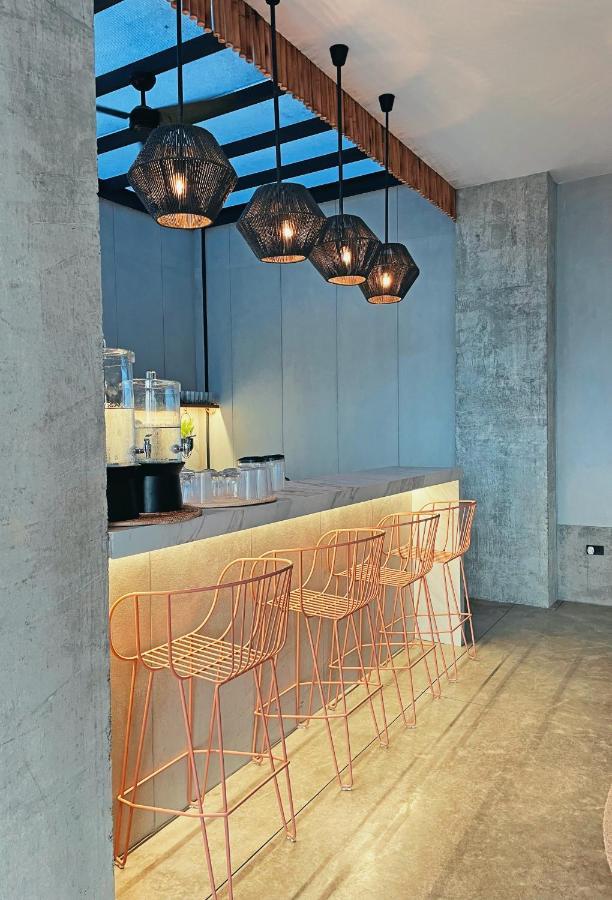 Eolia Sustainable Design Hotel Манта Екстер'єр фото