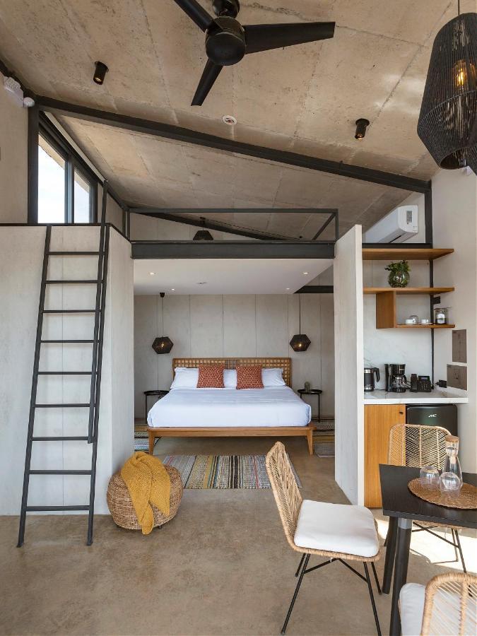Eolia Sustainable Design Hotel Манта Екстер'єр фото